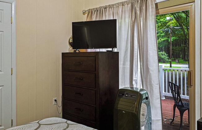 Frolic on Fern by Avantstay Enclosed Deck w/ Forest Views, Bar - Foto 99
