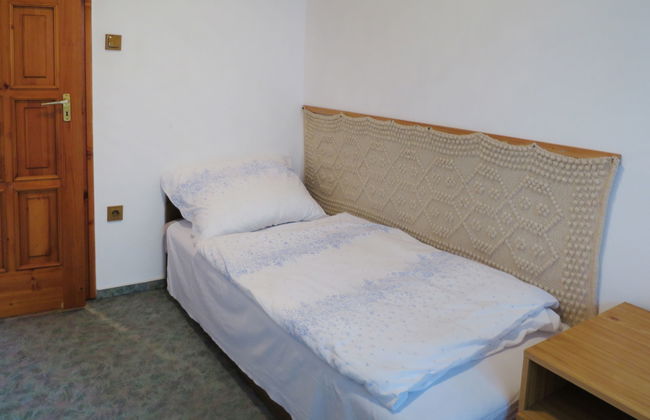 4 bedroom House in Siófok with garden and terrace - Photo 11