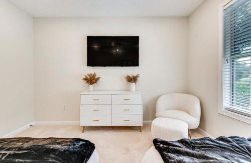 Game Room and Peaceful Deck Dacula Family Home - Foto 24