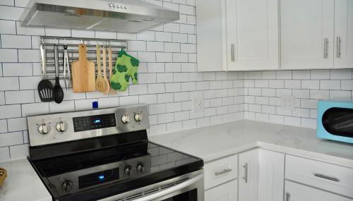 Tropical Retreat Near Beaches, Cruise Terminals - Foto 3, stove