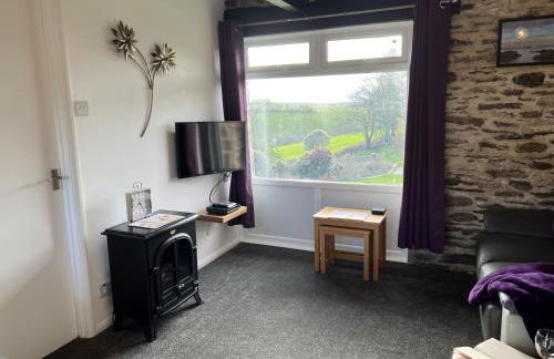 Hop Loft-Barn Conversion, with access to Pool & Hot Tub-at Fox Valley Cottages - Foto 22