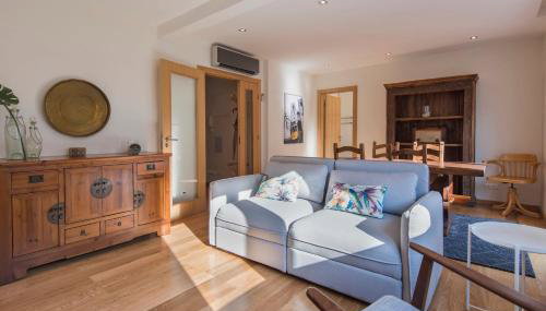 Belem 2BR with Balcony & City Views by LovelyStay - Foto 1