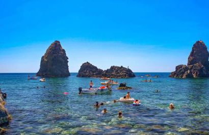 Scalinata del Nespolo Acitrezza - Foto 41