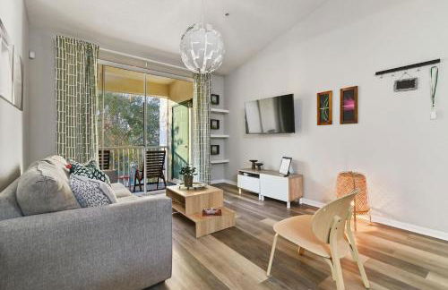 Restpool vibes, Nest tree-ish Retreat- NxtDisney - Foto 1