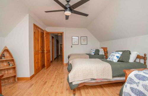 Family Friendly Lakefront with Private Dock Fire Pit Near Marinas - Foto 29