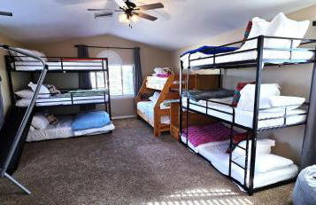 Hot Tub, Pool Table, Swing Sets, Theater, Kayaks - Foto 21