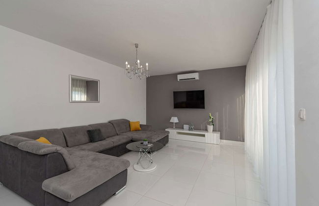 Holiday Home in Galovac With Pool - Foto 13