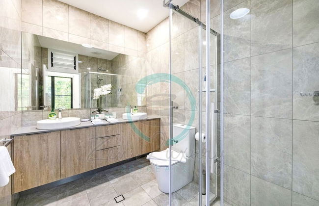 Urbanretreat Modern Outdoor Dining Backyard - Foto 19