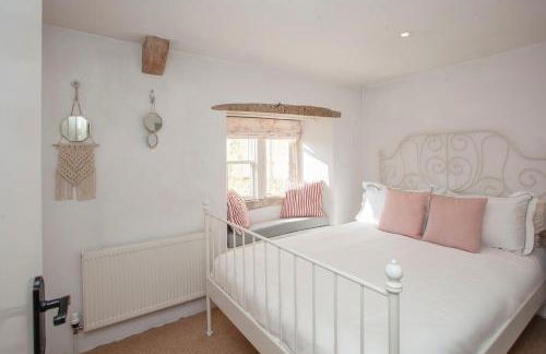 Charming Country House Nr Bath - Photo 35