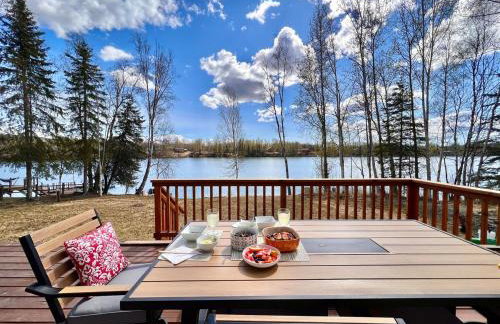 Serene Four Bedroom Lakefront Home - Foto 10