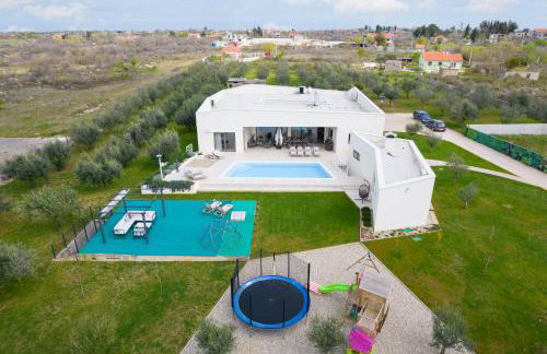 Villa Olive Grove ZadarVillas - Photo 1