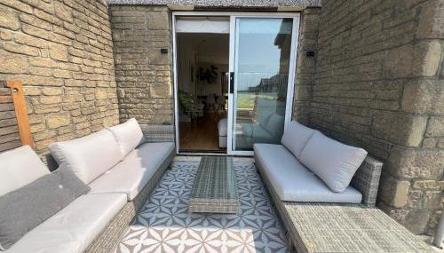 Family Home with Sauna & Garden - Foto 3