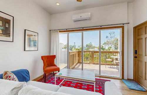 Walk to Torrey Pines Beach! Beachwalk Bungalow - Photo 7