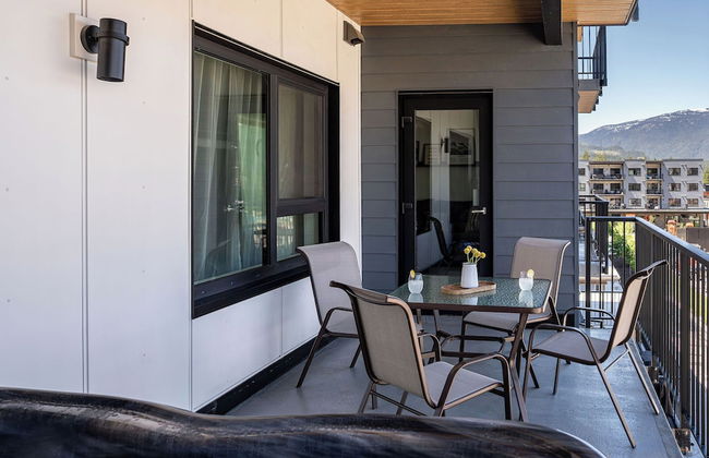 The Monashee House by Revelstoke - Photo 31