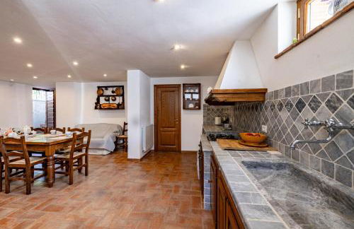 Villa Vittoriano - Surrounded By Nature - Happy Rentals - Foto 16