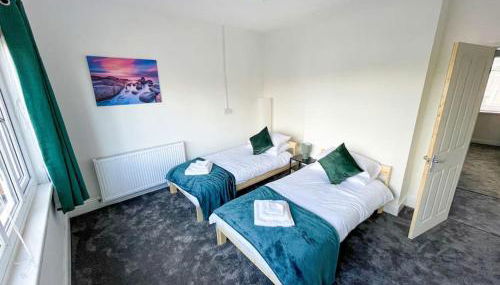 Perfect for Contractors! Free Central Parking! - Foto 2