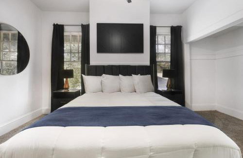 Family-Friendly 5BR | Sleeps 15 | 3 mins Downtown! - Foto 58