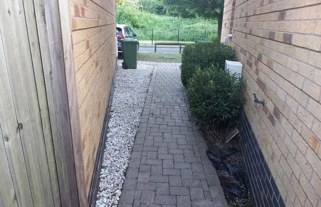 Cosy 1-bed Studio in Northolt - Foto 17