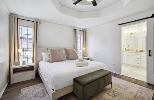 Allen Abode - 4 Bedrm Pool Fire Pit Charm - Photo 5