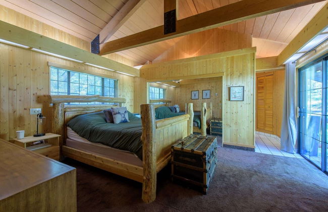 Glen Lake Cabin in the Woods - Photo 3