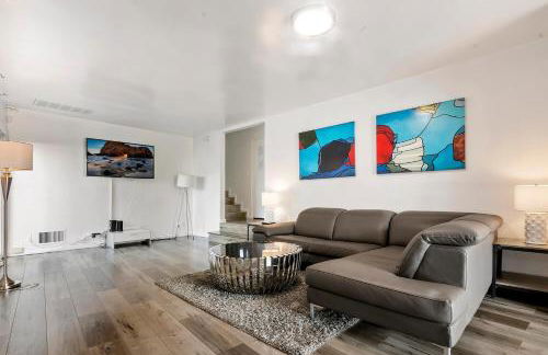 4 bedroom and 3 bath home close to universal studio and Hollywood - Foto 33