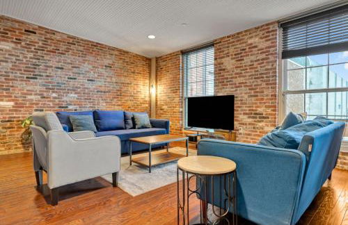 Ideal Spot Near 4th Street Live & Local Dining - Foto 1