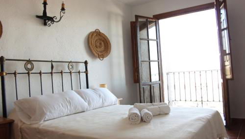 El Rincón de Muñoz - Alojamientos Rurales con Chimenea, Piscina y Terraza con vistas a la Alpujarra - Foto 4