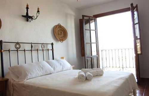 El Rincón de Muñoz - Alojamientos Rurales con Chimenea, Piscina y Terraza con vistas a la Alpujarra - Foto 4