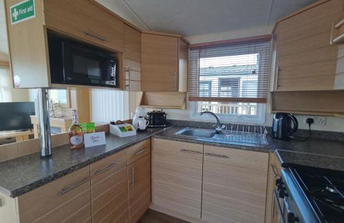 Sea and Mountain view Sunbeach Holiday Snowdonia - Photo 9