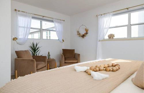 Updated & Spacious 2 BR with Free WiFi - Foto 18