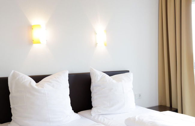 Beautiful Holiday Home in Waxweiler With Pool - Photo 5