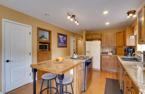 Empire Vacation Rental with Fire Pit and Gas Grill! - Foto 10