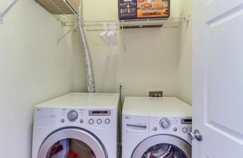 25 Mi to Detroit Townhome with Smart TV! - Foto 23