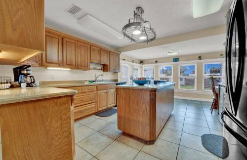 Luxury Bathroom Home with Game Room 25 Mins to PCB - Foto 17