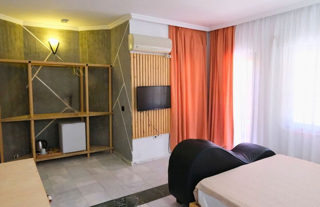 Club Mel Holiday Resort - Photo 61