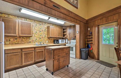 Rogers Cabin with Direct Access to Beaver Lake! - Foto 8