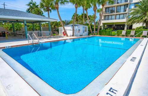 Lake House at the Beach 206 by Beachside Management - Photo 10