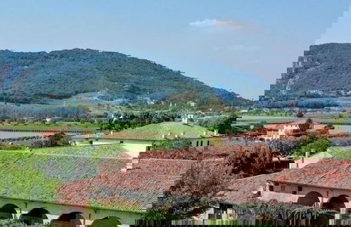 Tigli Apartment With two Bedrooms and one Bathroom on the Second Floor With 4 Metre Glass Window Apartment 6 - Foto 3