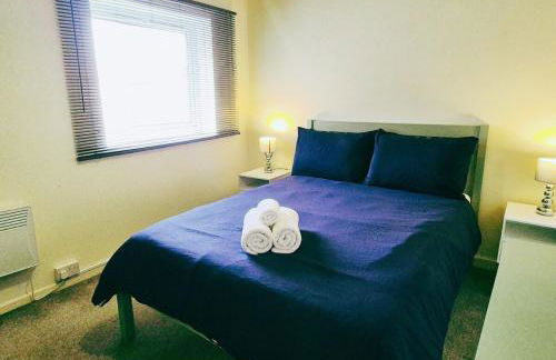 Comfy 3BR Flat on Quiet Street in Wollaton - Foto 14