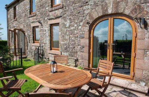 Gelt Cottage, Castle Carrock, family accommodation with 2 dogs welcome and hot tub - Photo 19