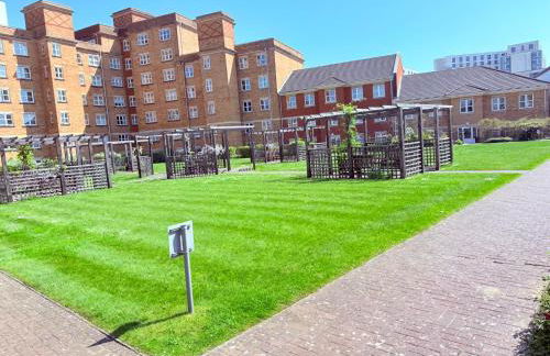 Central Comfort Southampton, Free Parking - Photo 20