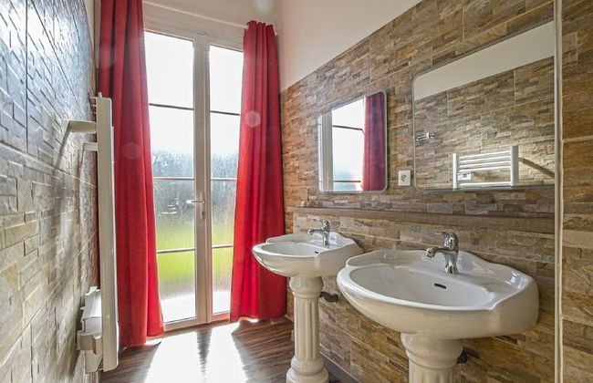 Spacious Holiday Home in Aure sur Mer With Garden - Foto 47