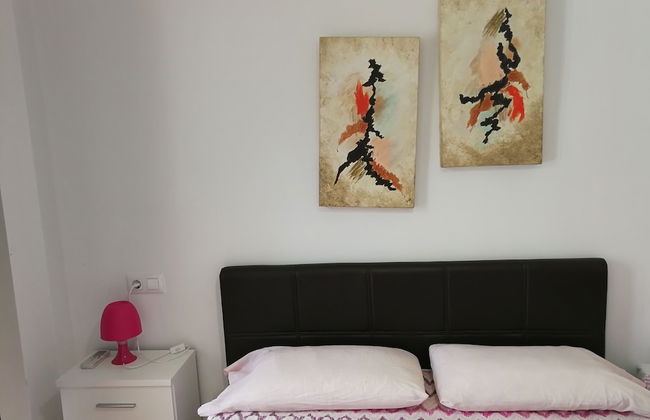 Velez Nazari - Photo 29