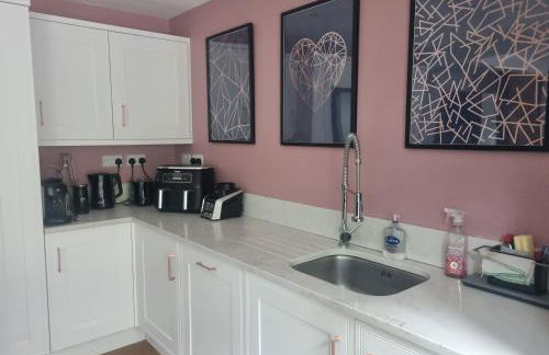 Fab 2 double bed detached house - Foto 3