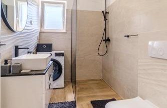 Villa Janie with a pool for up to 16 people - Photo 44