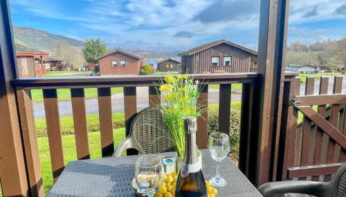 Heather Lodge with Hot Tub - Foto 3