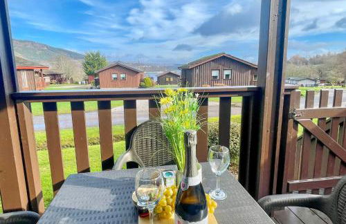 Heather Lodge with Hot Tub - Foto 3