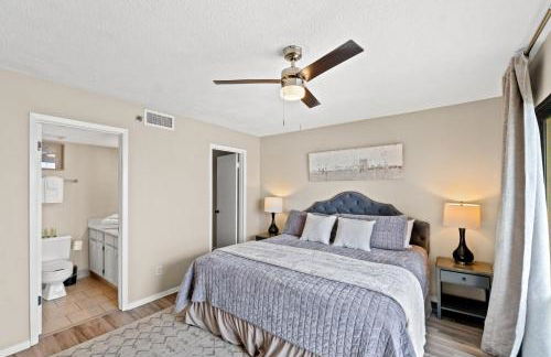 Commodore Resort #704 by Book That Condo - Foto 32