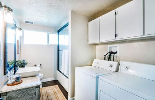 Unique DT UofU 2Bd and1Ba Duplex King Full Home - Foto 28