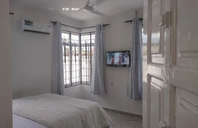 Mkamiti Villa Airport Hotel - Photo 23